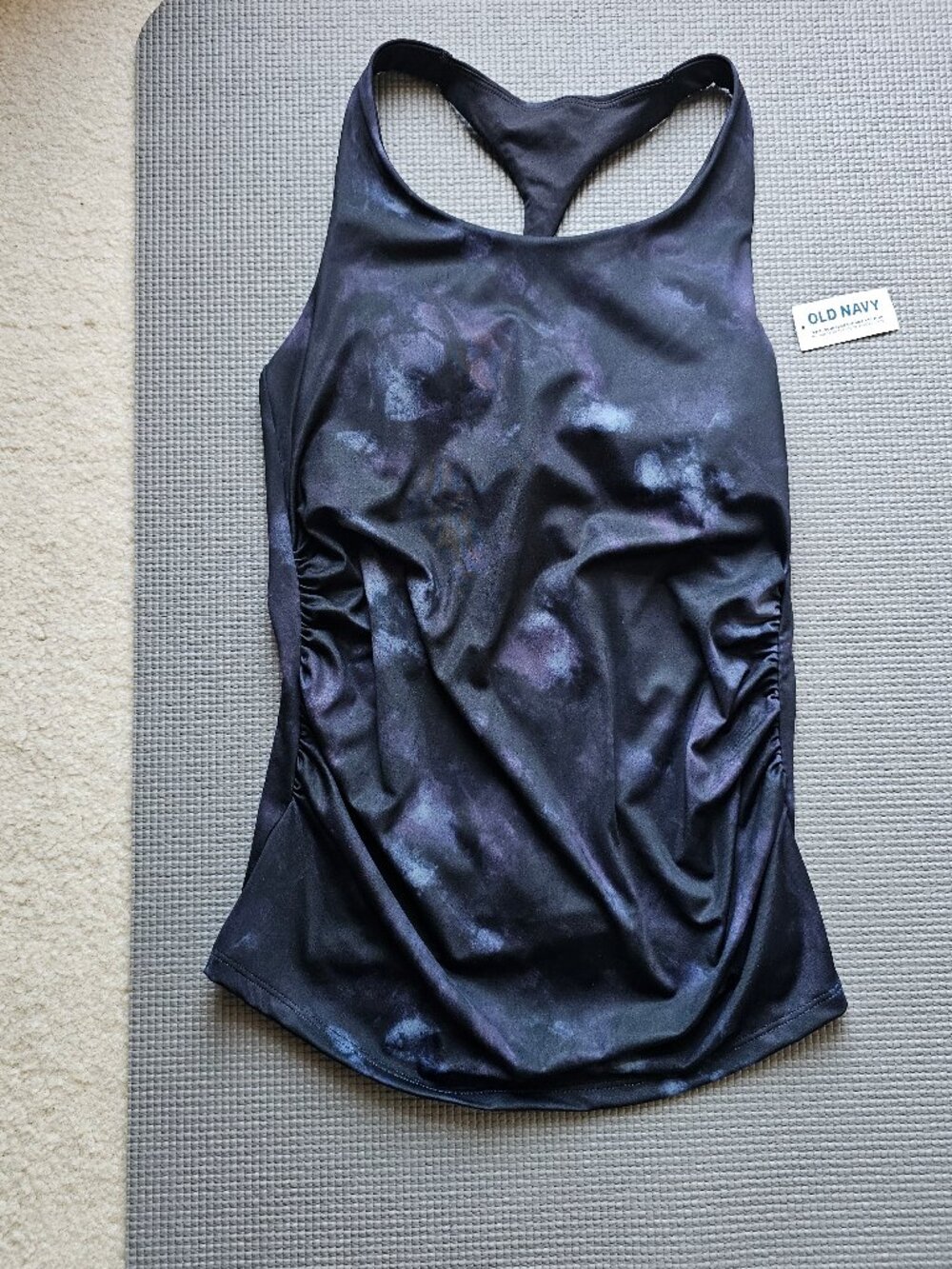NWT Old Navy Active Tank Top with Removable Cups Size XS